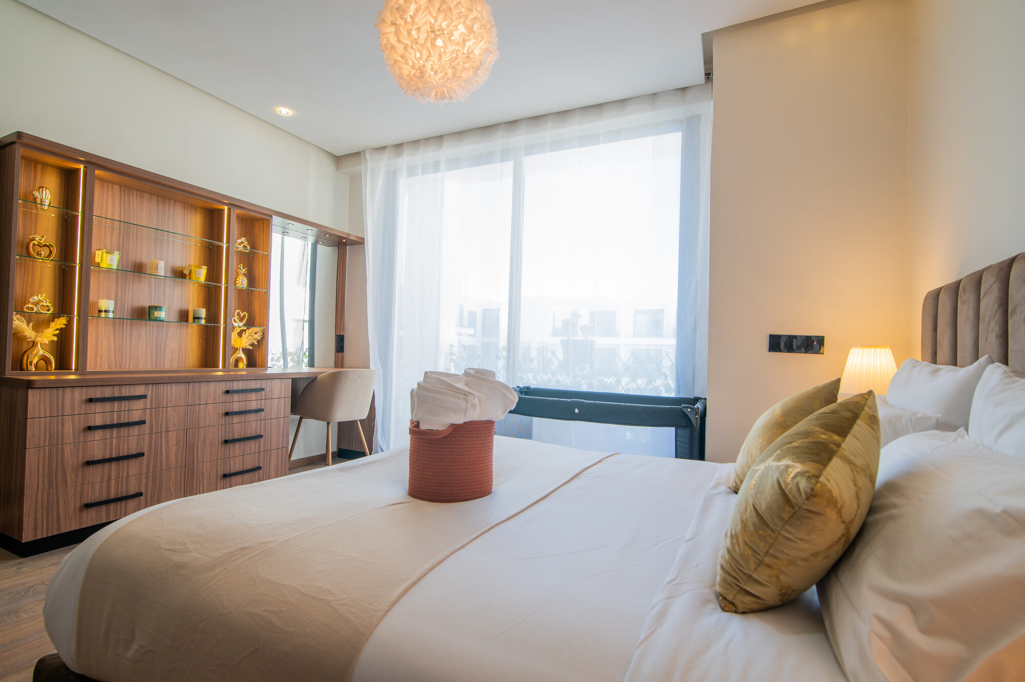 Chambre principale, détails déco